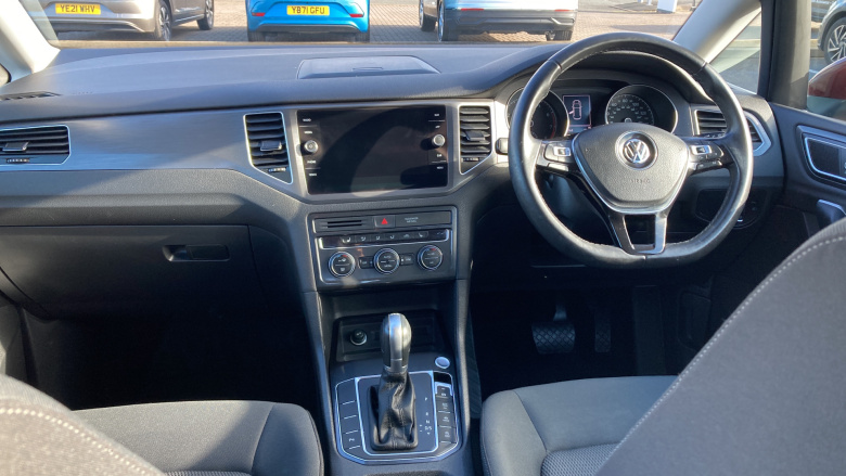 Volkswagen Golf SV 1.5 TSI EVO 130 SE [Nav] 5dr DSG Petrol Hatchback